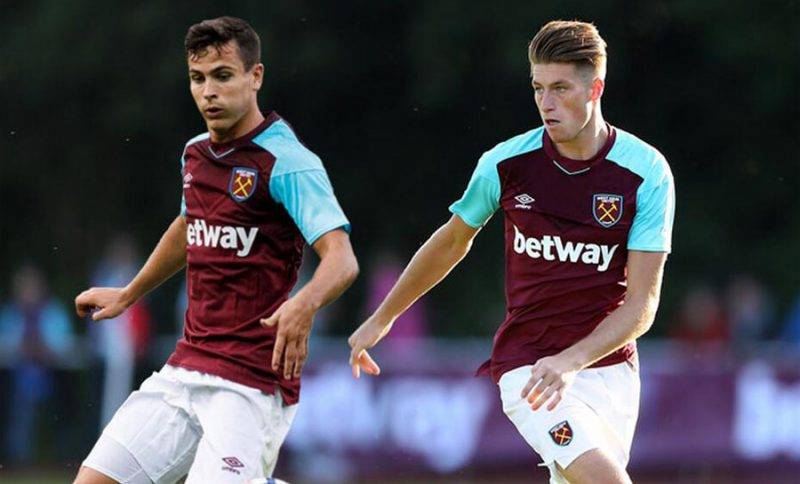 緊追其後 緊追其後